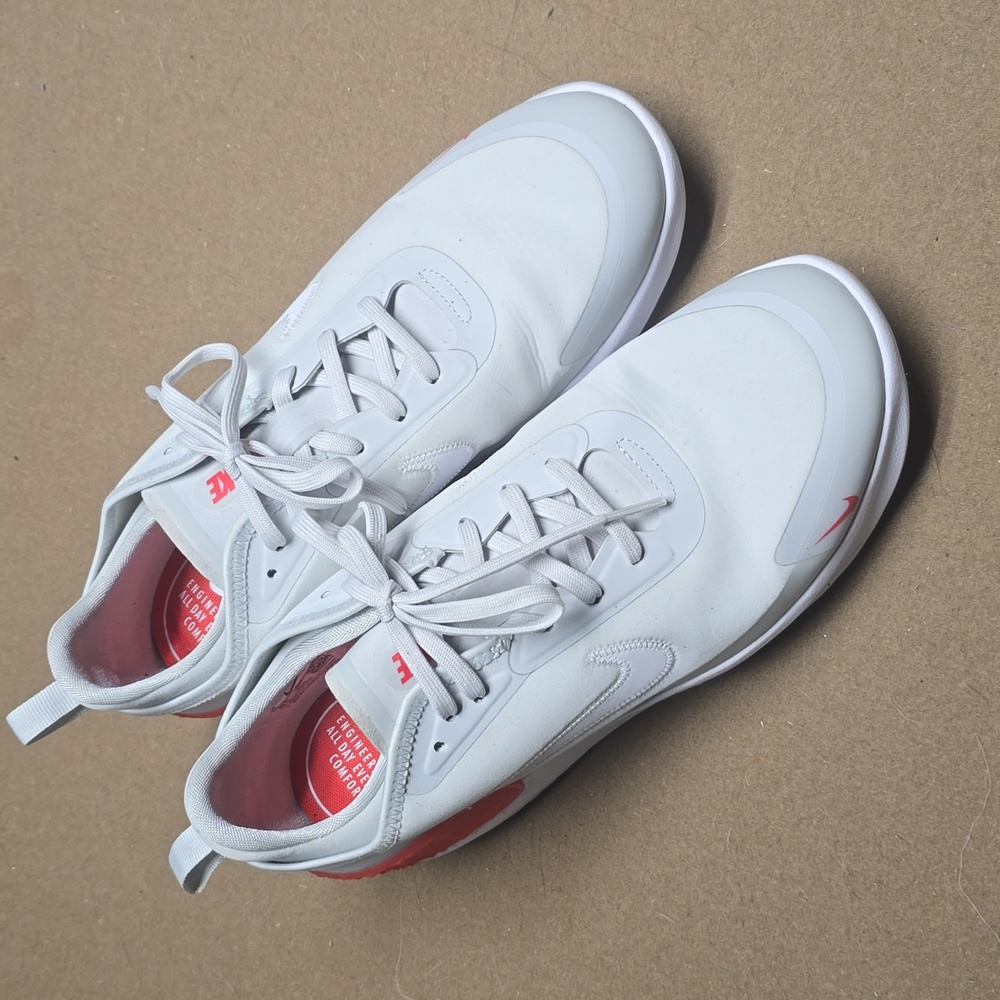 Nike Size 11 - Picture 2 of 8